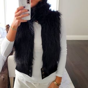 WOMEN'S D.F.A.NEW YORK BLACK FAUX FUR VEST